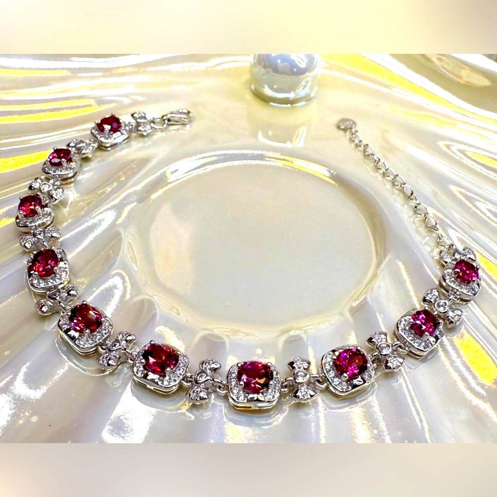 BG7 4.2CT Natural Raspberry Garnet (Rhodolite) BOW Bracelet Rhodium Silver S925